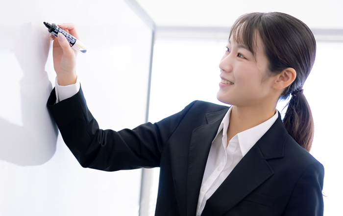 学童指導員 太郎